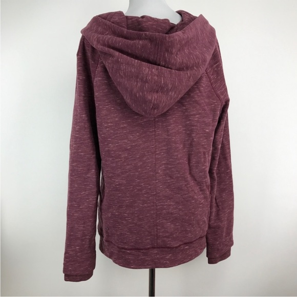 Lululemon Find Your Centre Wrap Rust Berry - Picture 8 of 8